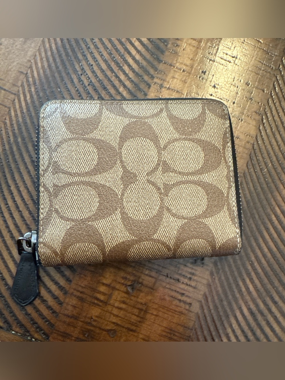 COACH Card Case Signature Leather Medium Zip Around Wallet In Signature Canvas - Picture 1 of 12